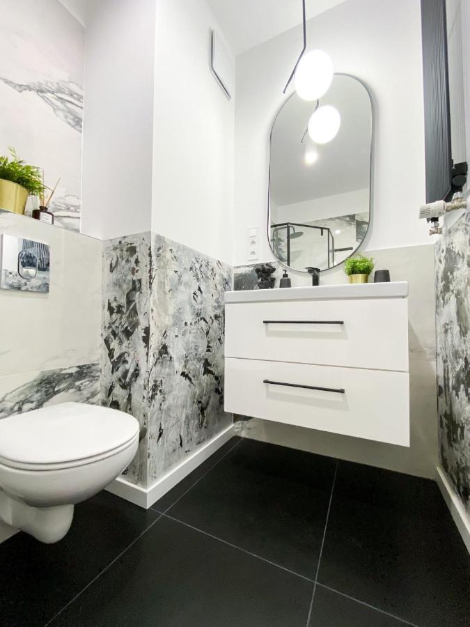 Apartament Family Zwierzyniecka Poznań Buitenkant foto