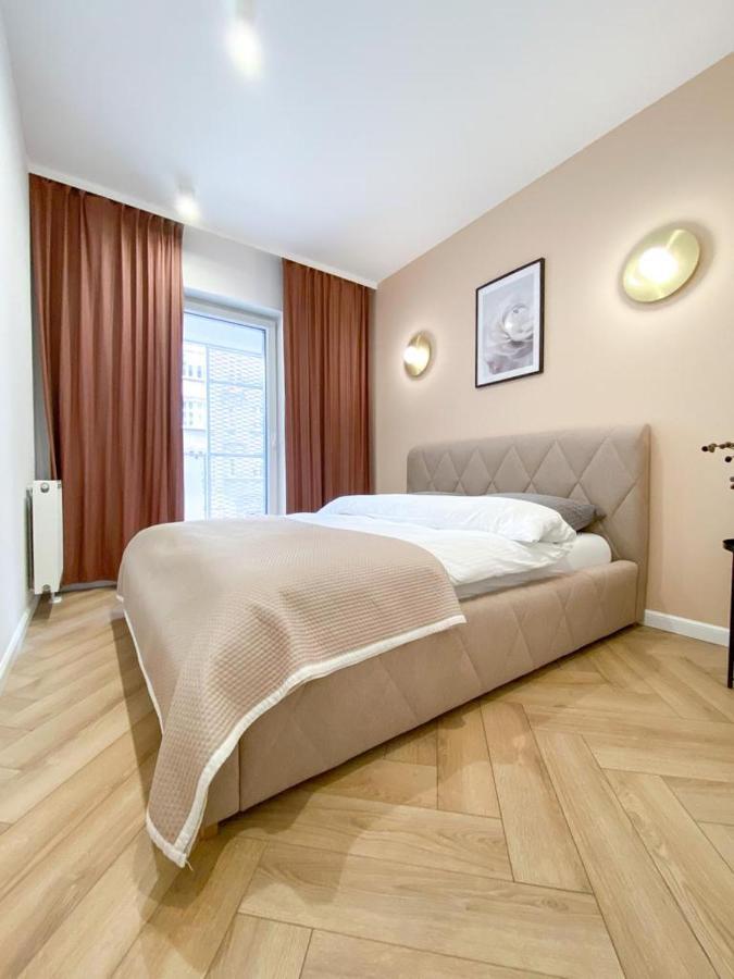 Apartament Family Zwierzyniecka Poznań Buitenkant foto